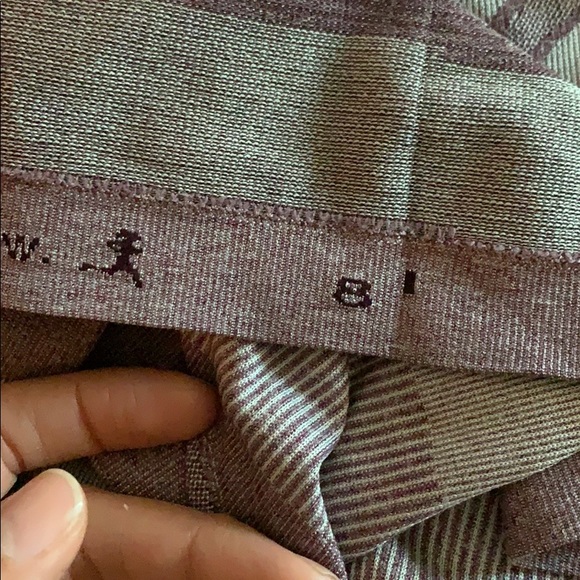 LULULEMON large fitted t-shirt (8) - Picture 4 of 4